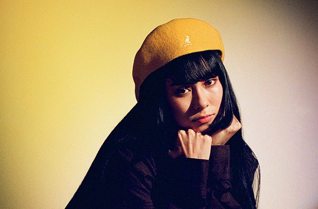 Гайд по кепкам Kangol, которые можно носить задом-наперёд