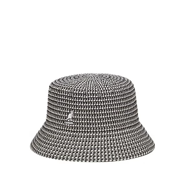 Grid Knit Bucket