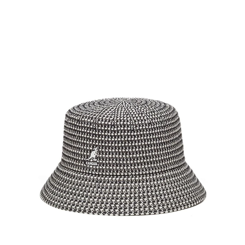 Grid knit bucket
